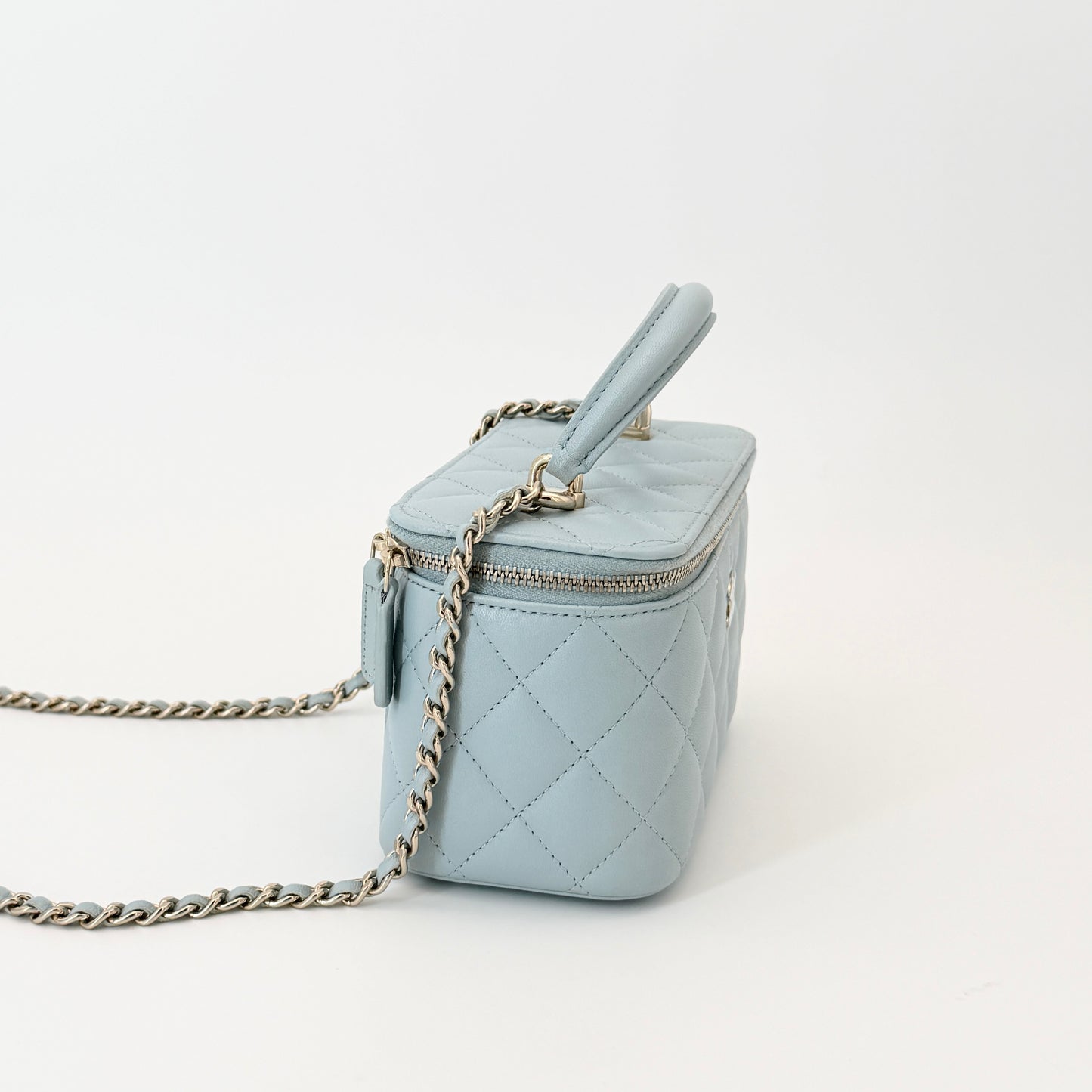 Chanel Lambskin Quilted Small Top Handle Vanity Case With Chain