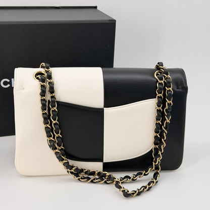CHANEL Pre-Owned Bicolor Leather Chain Shoulder Bag