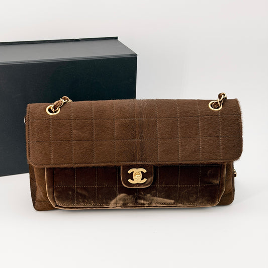 Chanel Brown Gold Hardware Shoulder Bag