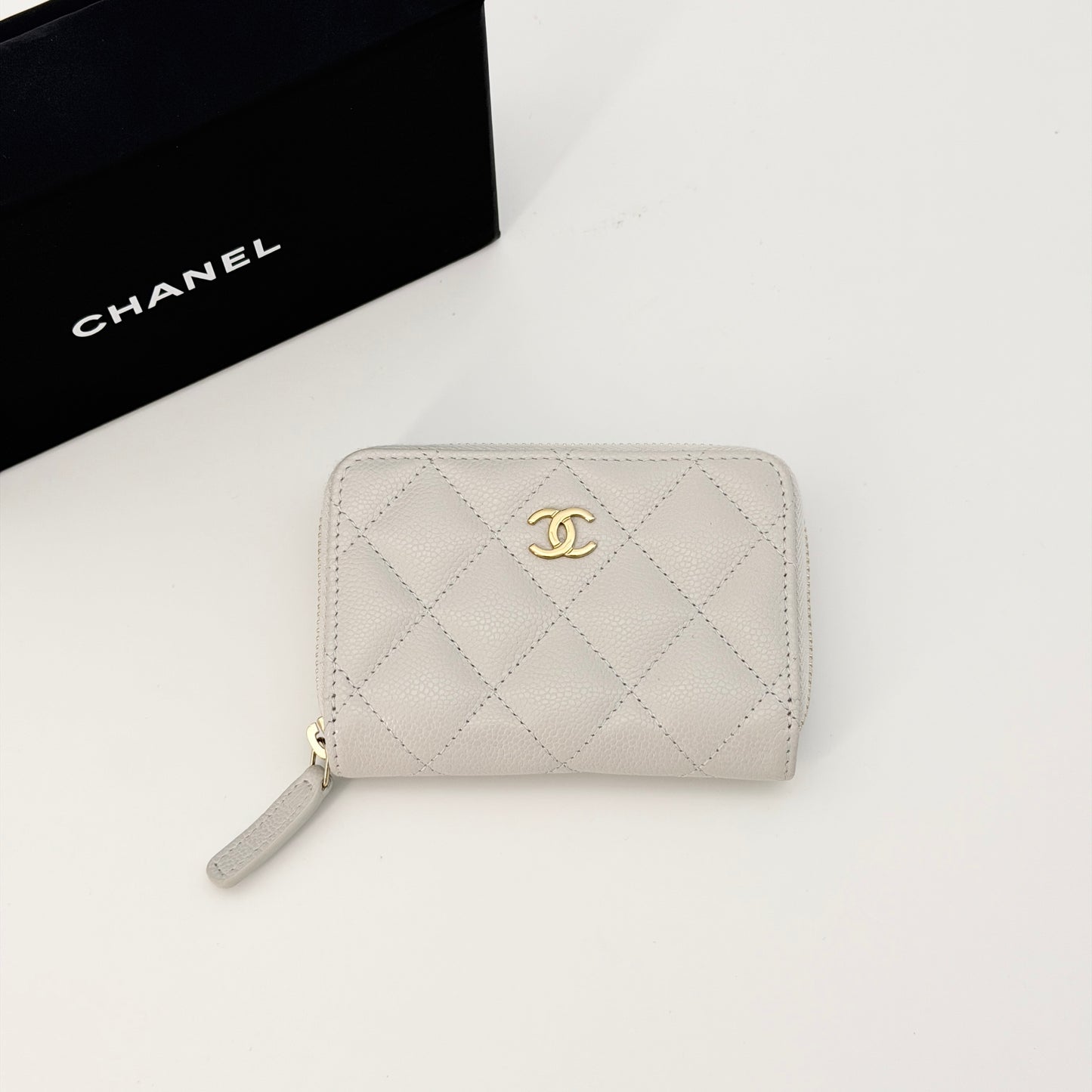Chanel light grey Caviar Classic Zipped Wallet