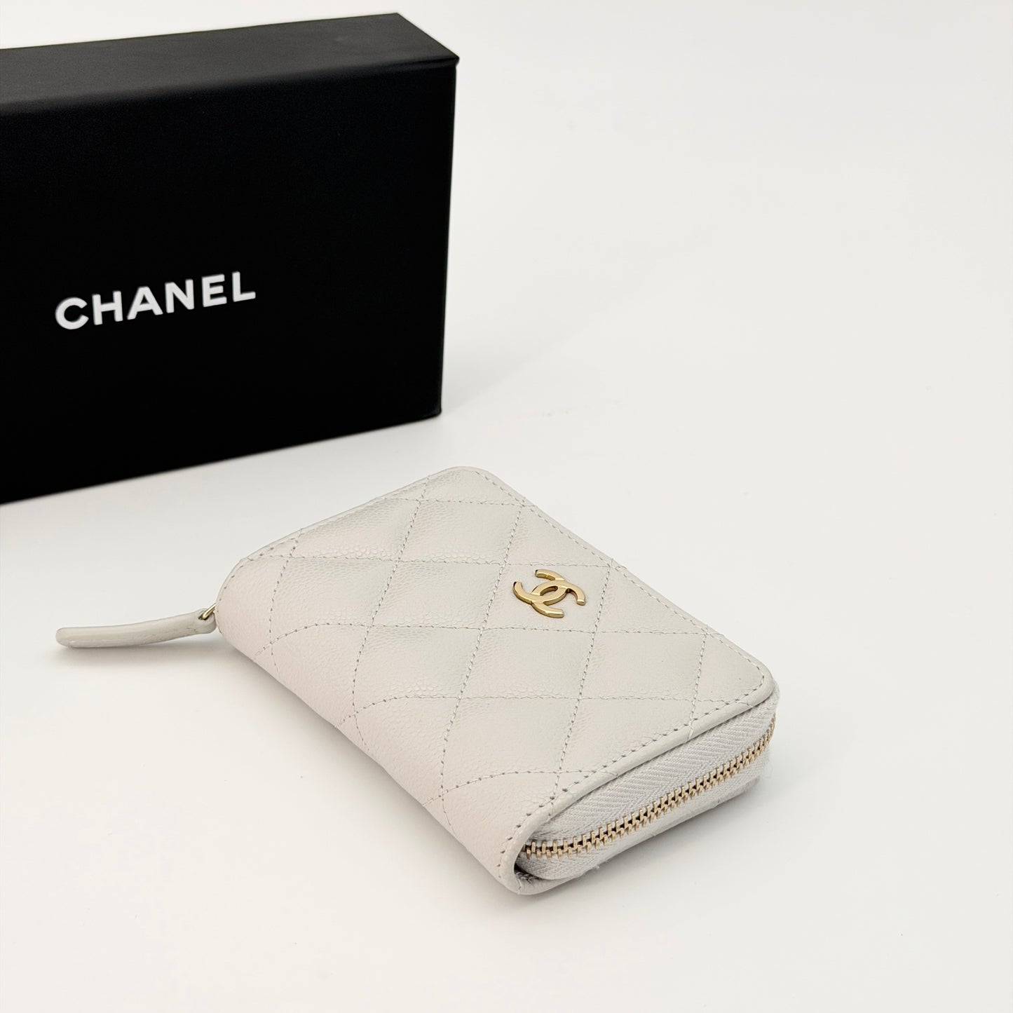 Chanel light grey Caviar Classic Zipped Wallet