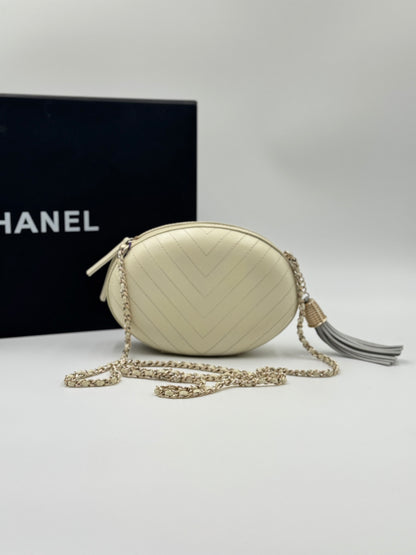 Chanel White Chevron Quilted Leather La Pausa Evening Bag